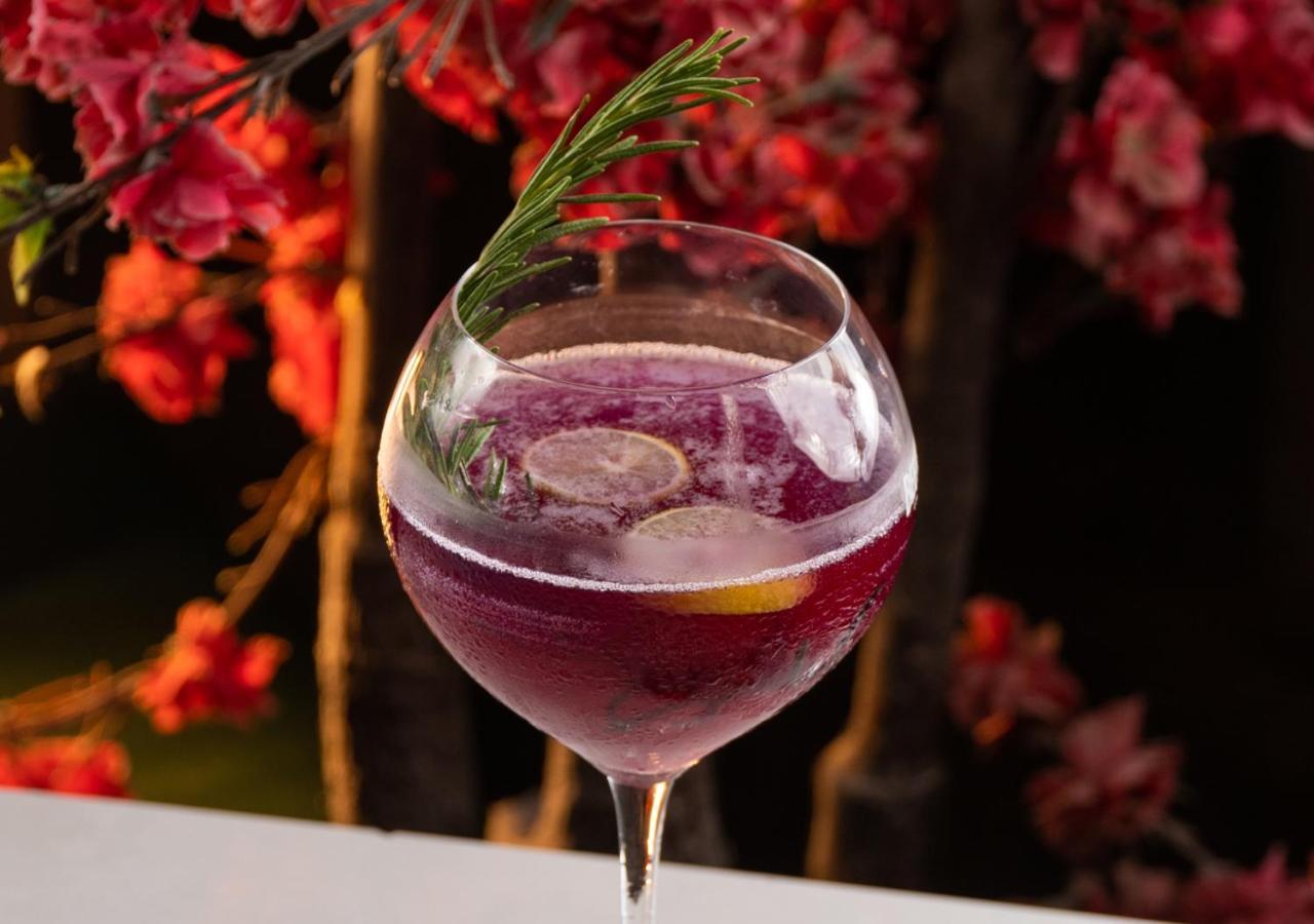 Bloom Boutique - Bandra Hotel Mumbai Kültér fotó